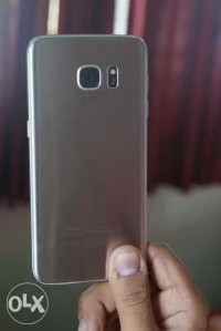 Silver Samsung Galaxy S7 Edge