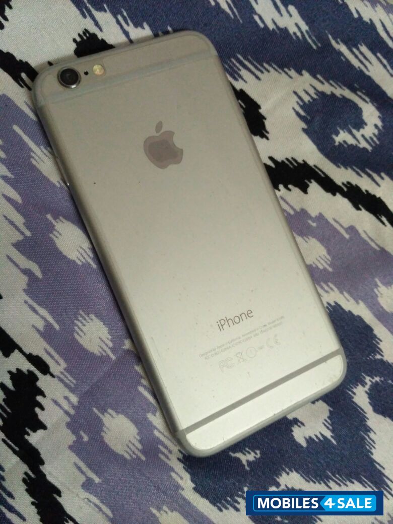Silver Apple iPhone 6
