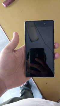 Black Sony Xperia Z1