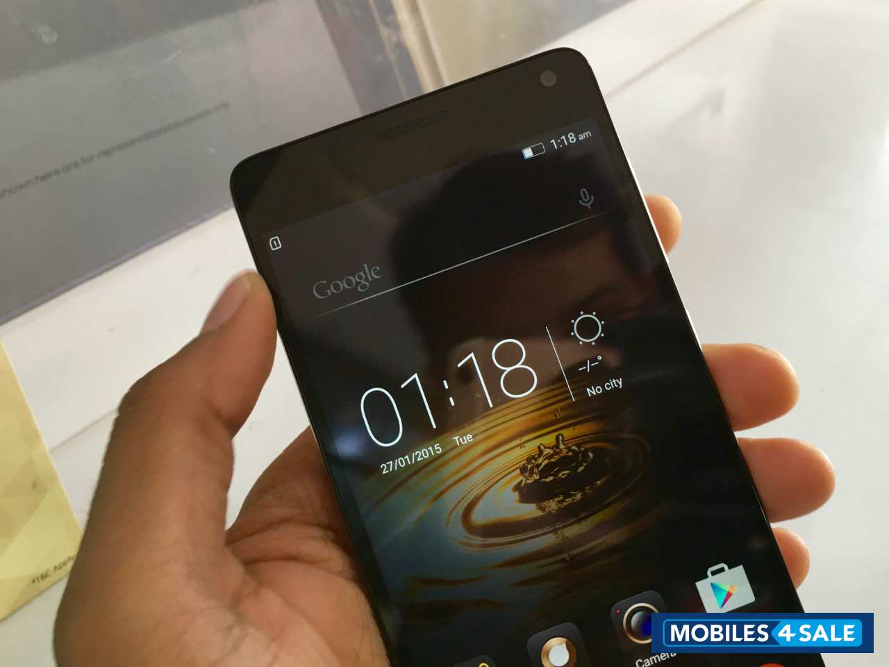 Silver Lenovo Vibe P1