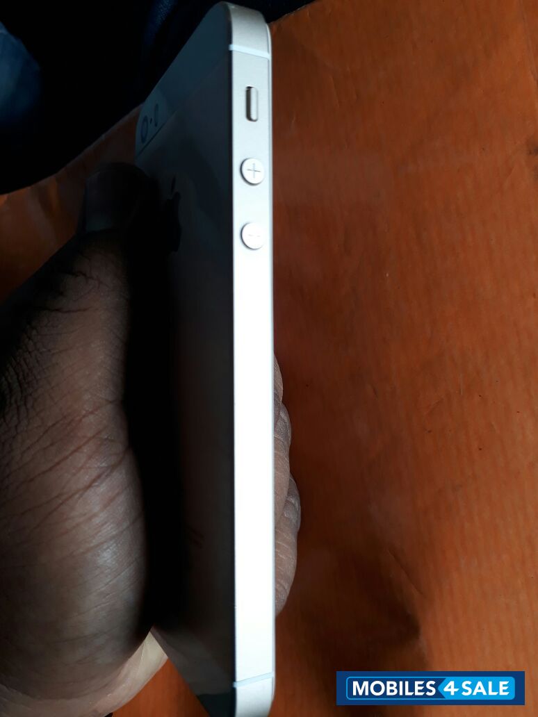 Gold Apple iPhone 5S