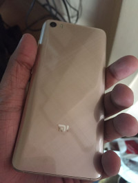 Gold Xiaomi Mi 5