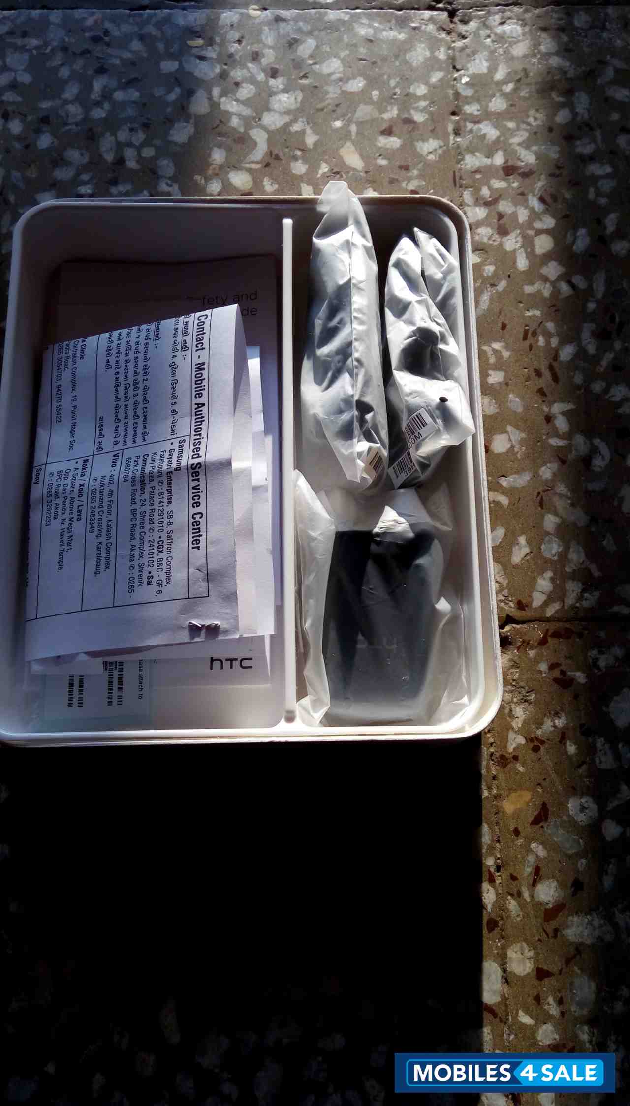 Black HTC Desire 728