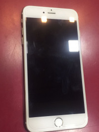 Gold Apple iPhone 6 Plus