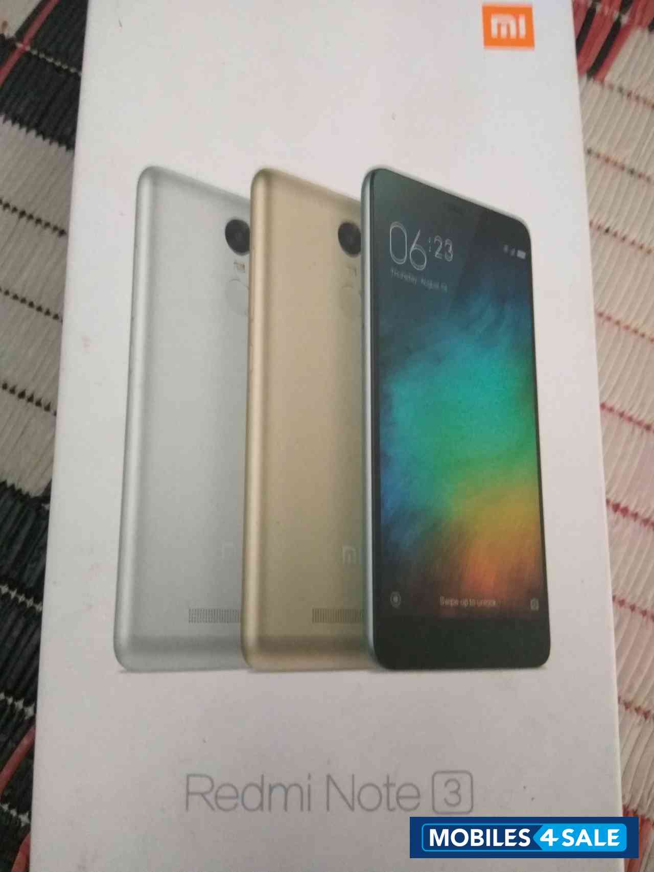 Gold Xiaomi Redmi Note 3