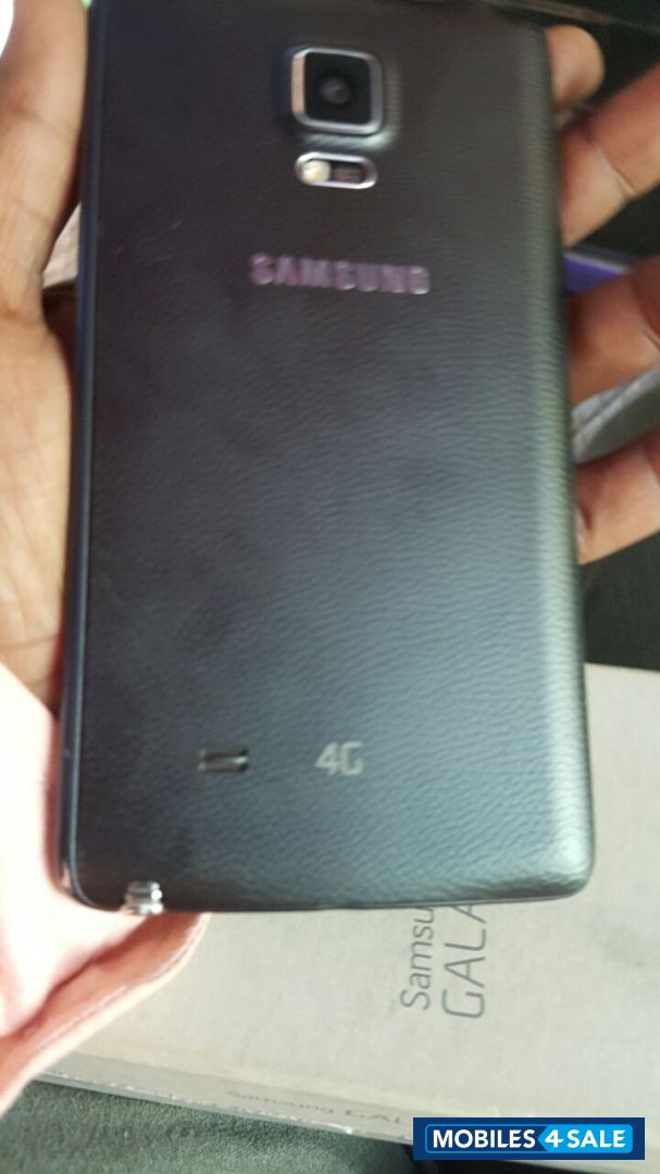 Black Samsung Galaxy Note Edge