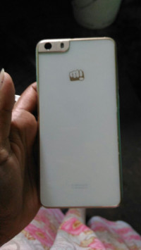 White Micromax Canvas Knight 2 E471
