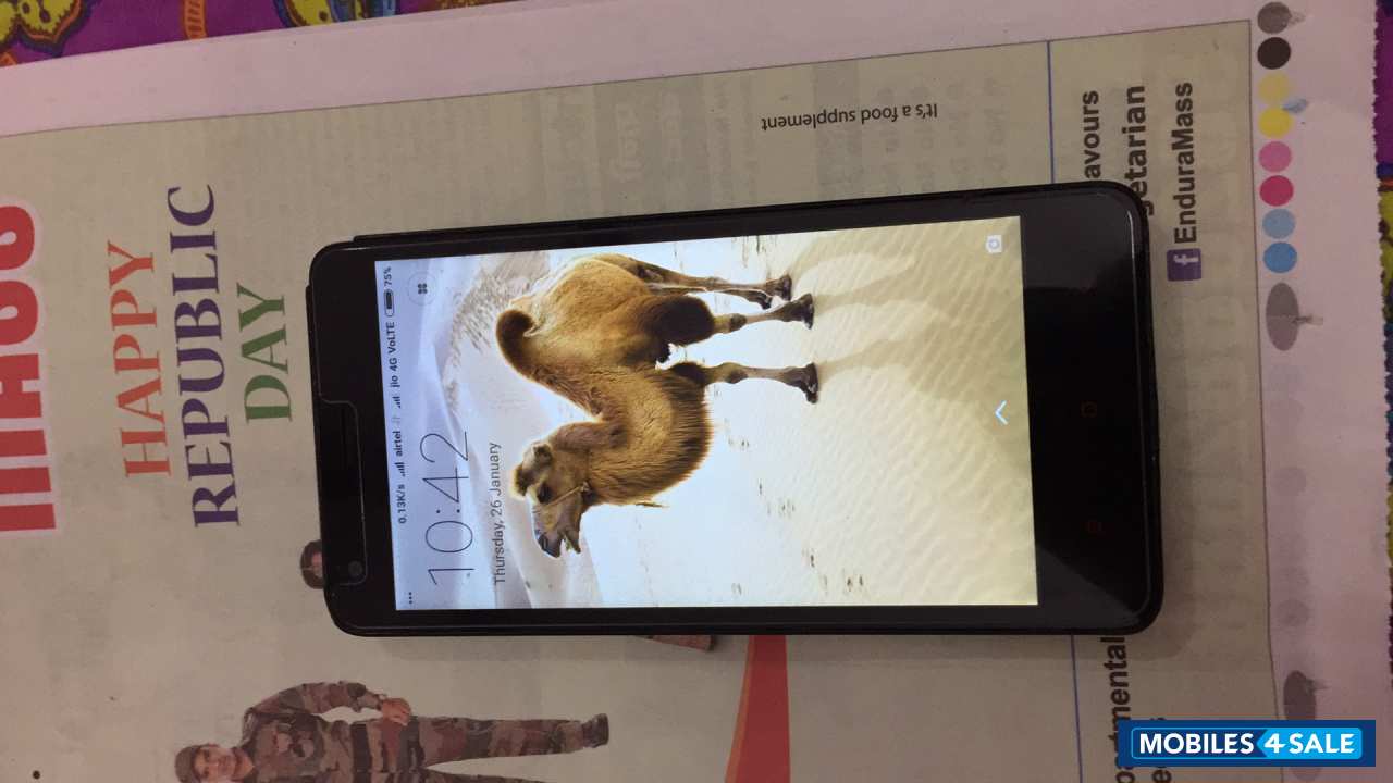 White Xiaomi Redmi 2 Prime