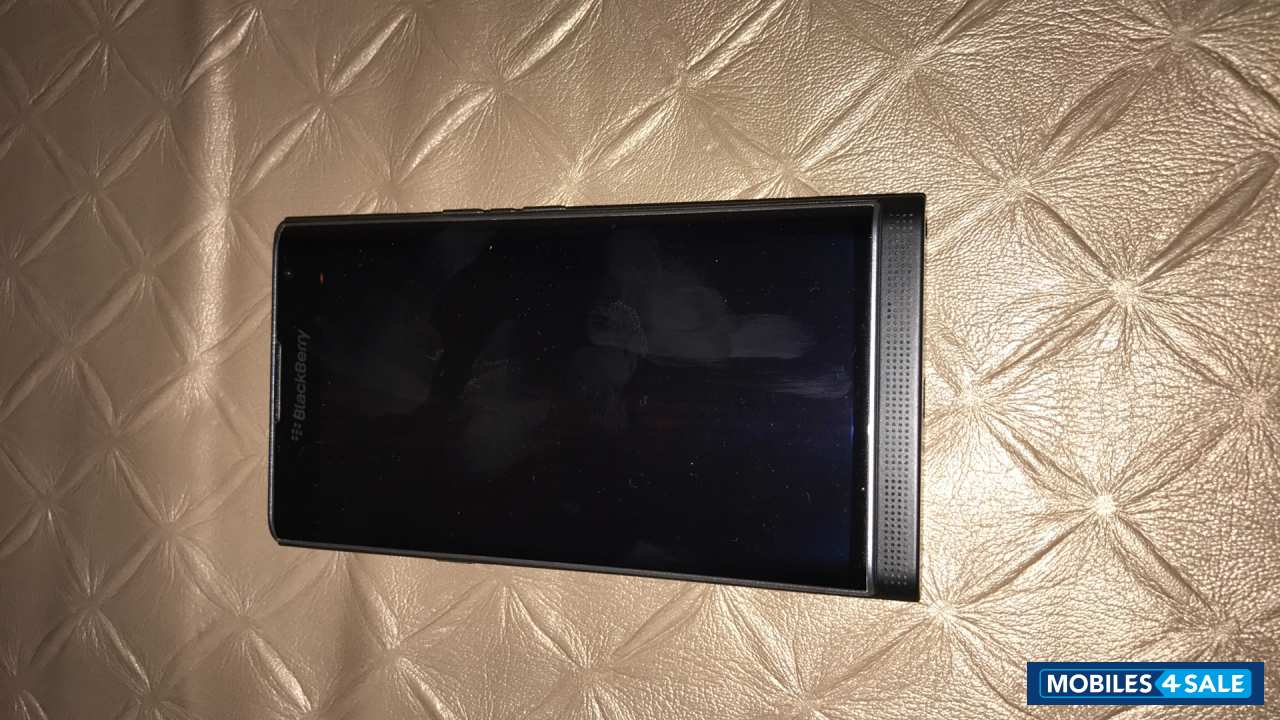 Black BlackBerry Priv