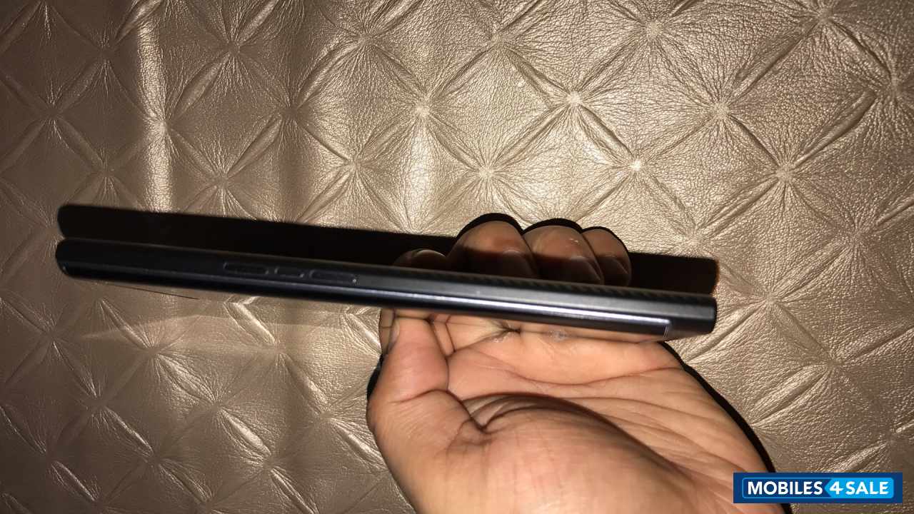 Black BlackBerry Priv