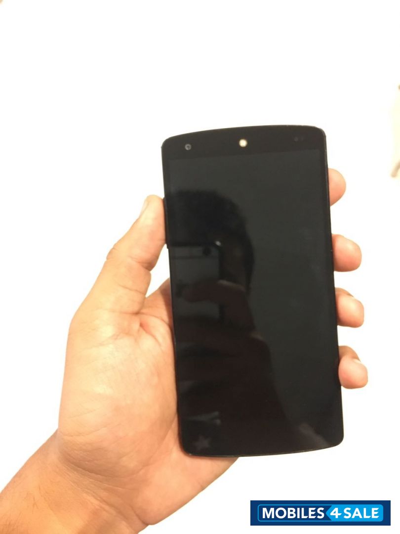 White Google Nexus 5