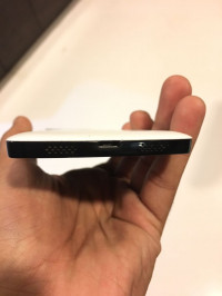 White Google Nexus 5