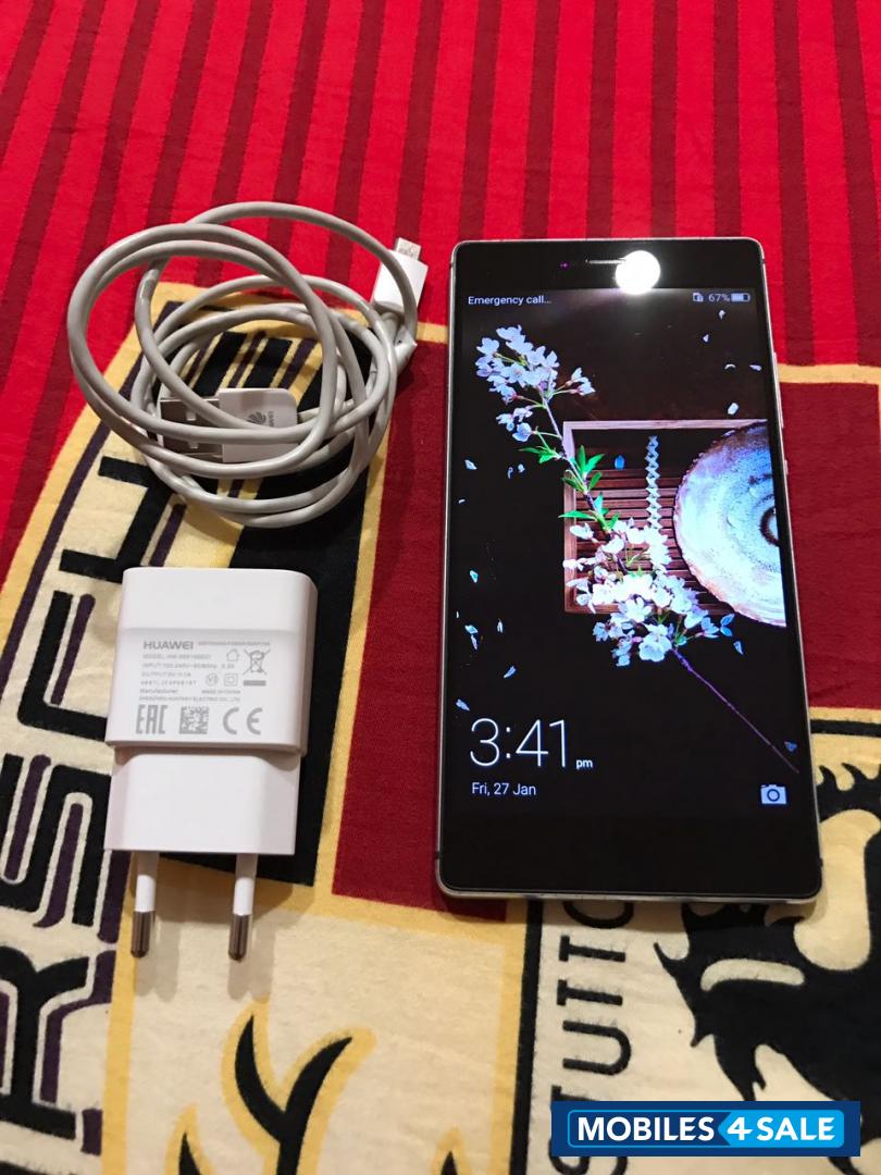 Silver Huawei Ascend P8