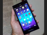 Black BlackBerry Z3