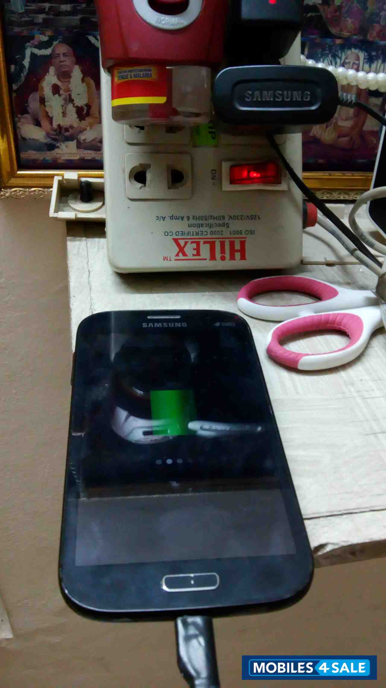 Black Samsung  Grand Neo