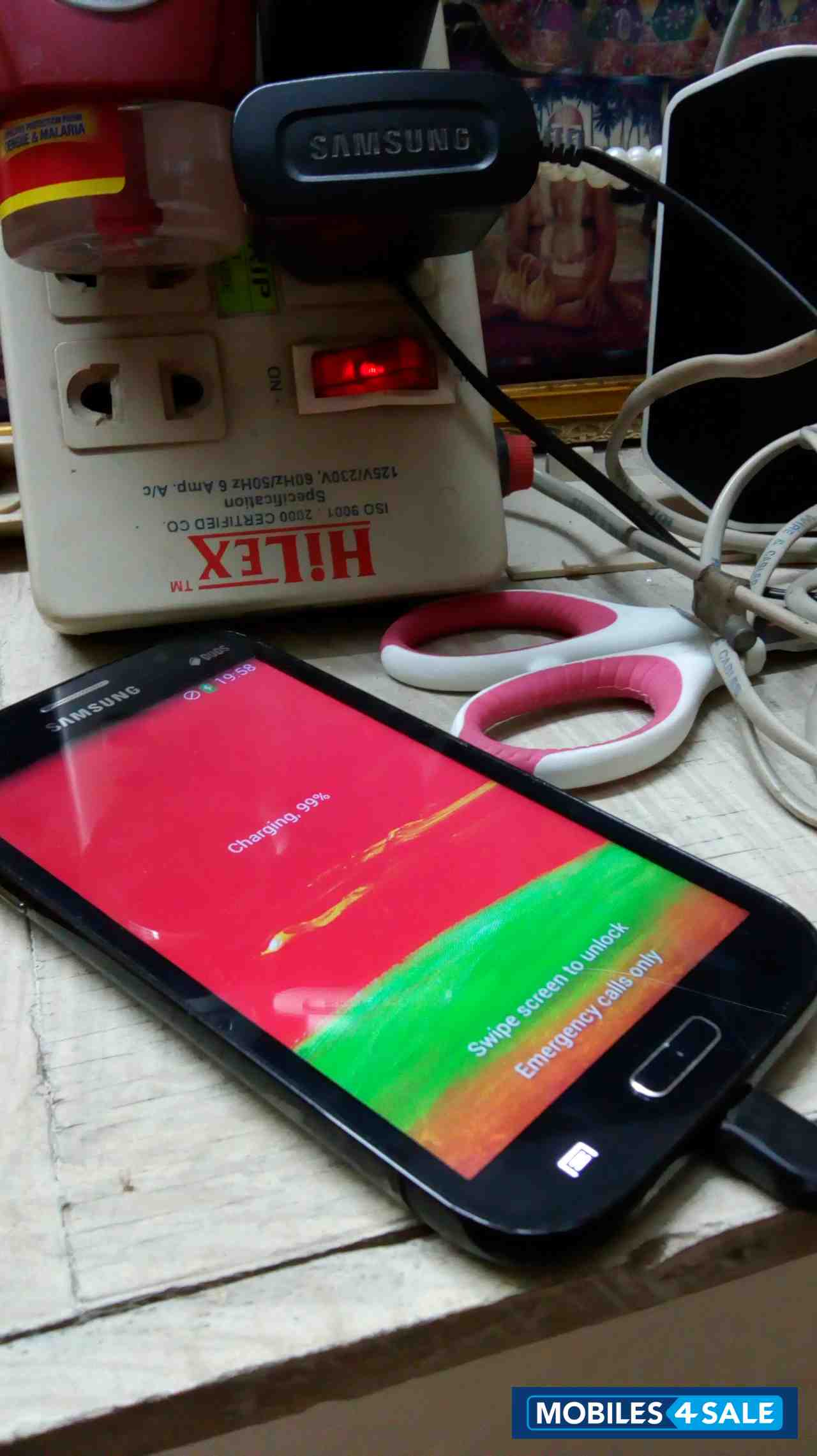 Black Samsung  Grand Neo