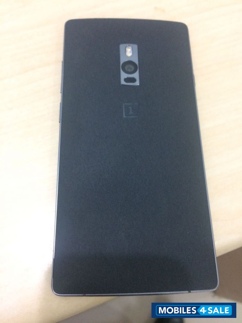 Black OnePlus Two