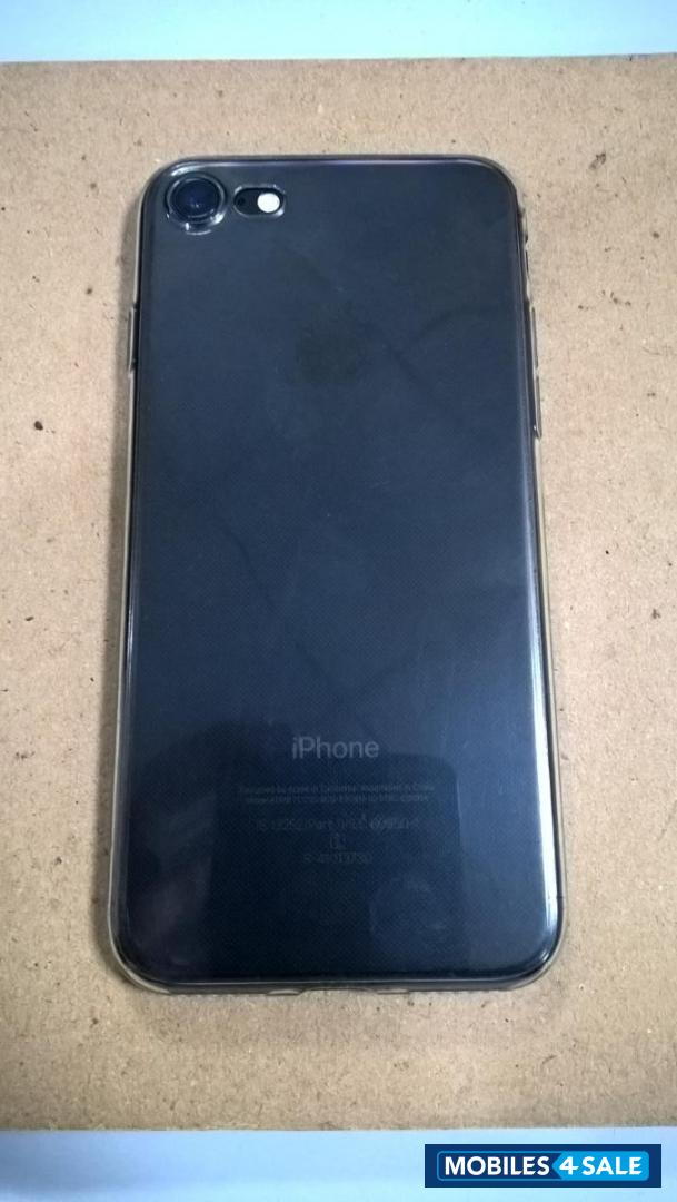 Matt Black Apple iPhone 7