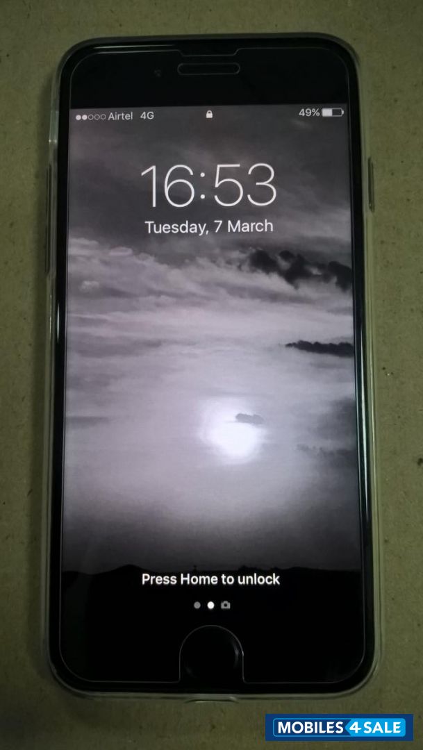 Matt Black Apple iPhone 7