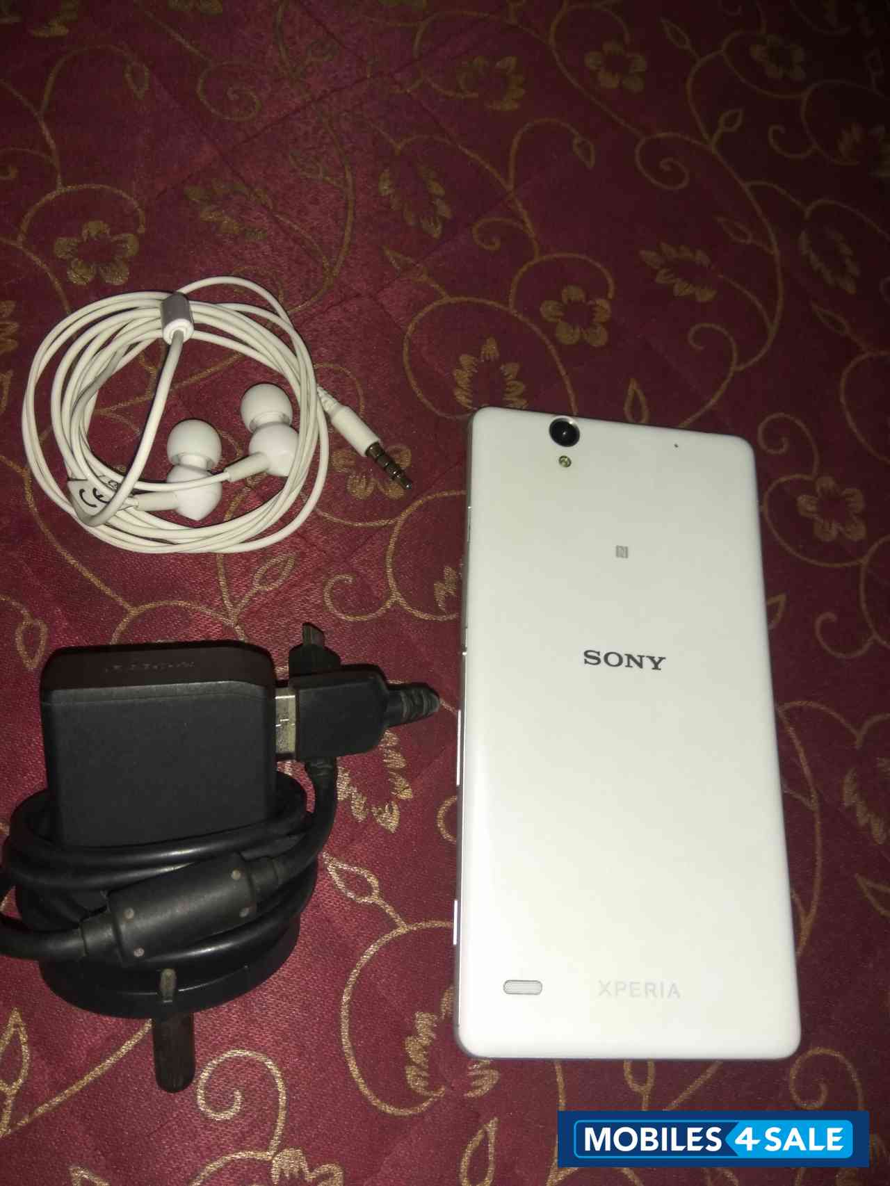 White Sony Xperia C4 Dual