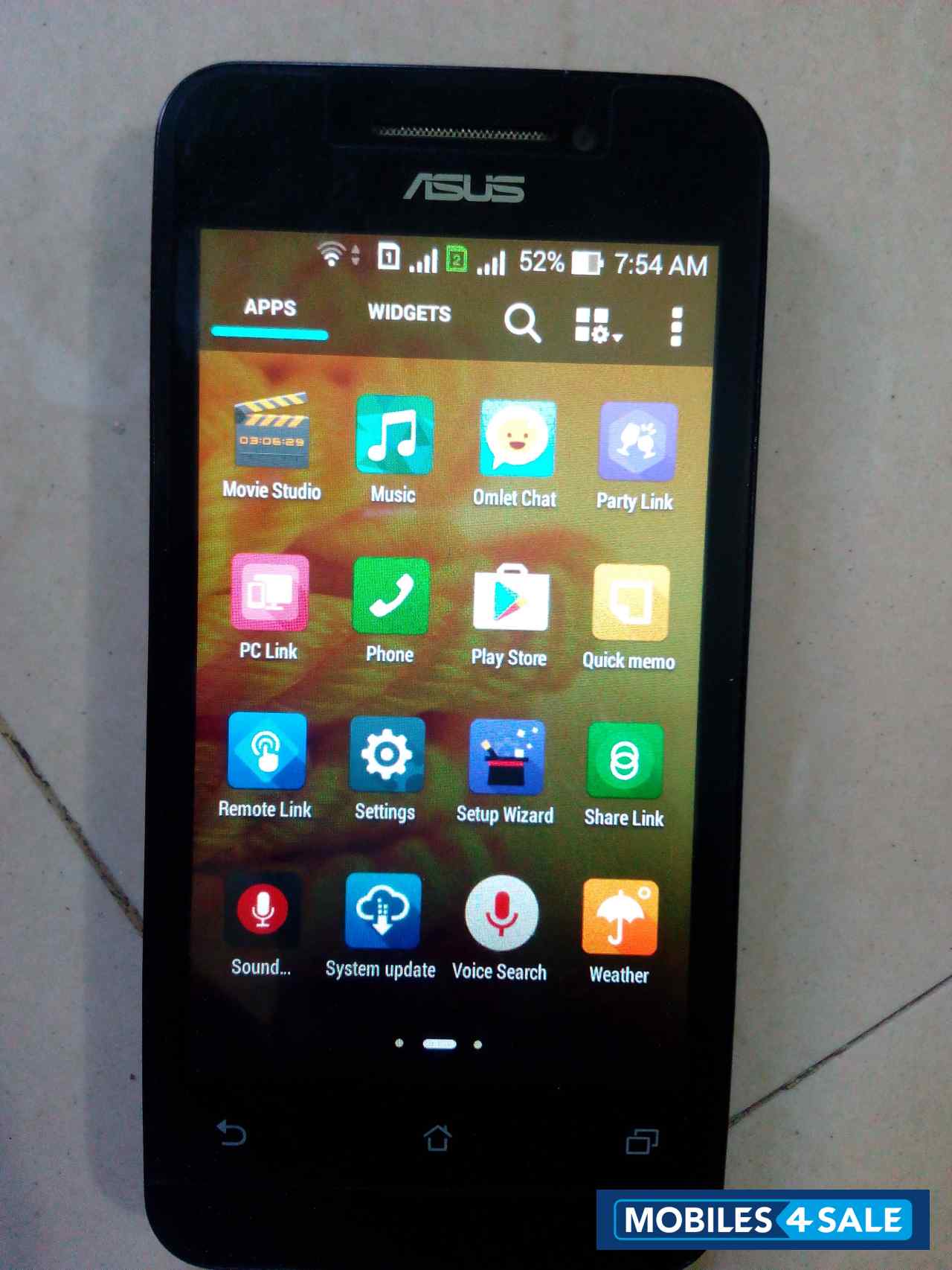 Black Asus Zenfone 4