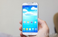 White Samsung  Galaxy s 4