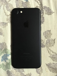 Black Apple iPhone 7