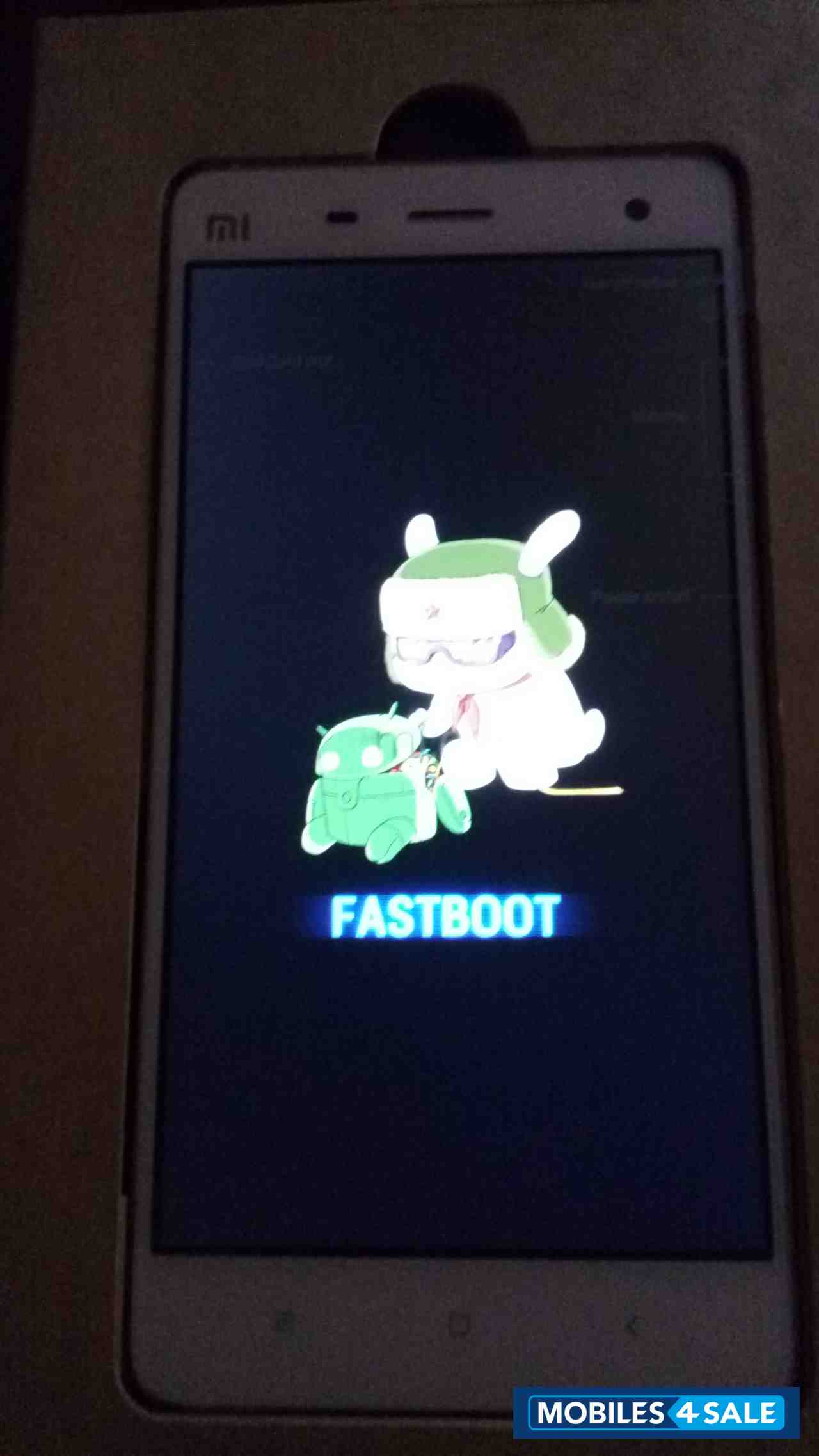 White Xiaomi MI-4 White Xiaomi MI-4