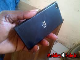 Black BlackBerry Z3