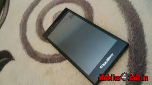 Black BlackBerry Z3