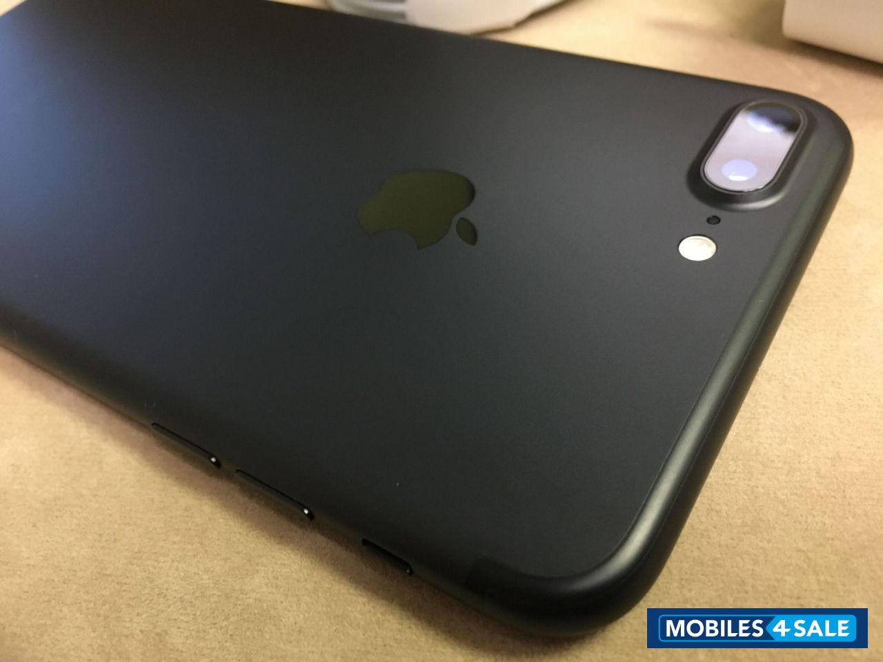 Black Apple iPhone 7 Plus