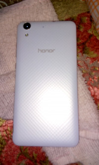 White Huawei Honor Holly 3
