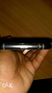 Black Samsung Galaxy A7 2017