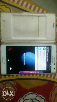 White Samsung Galaxy Note Edge