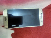 Golden Samsung Galaxy S6