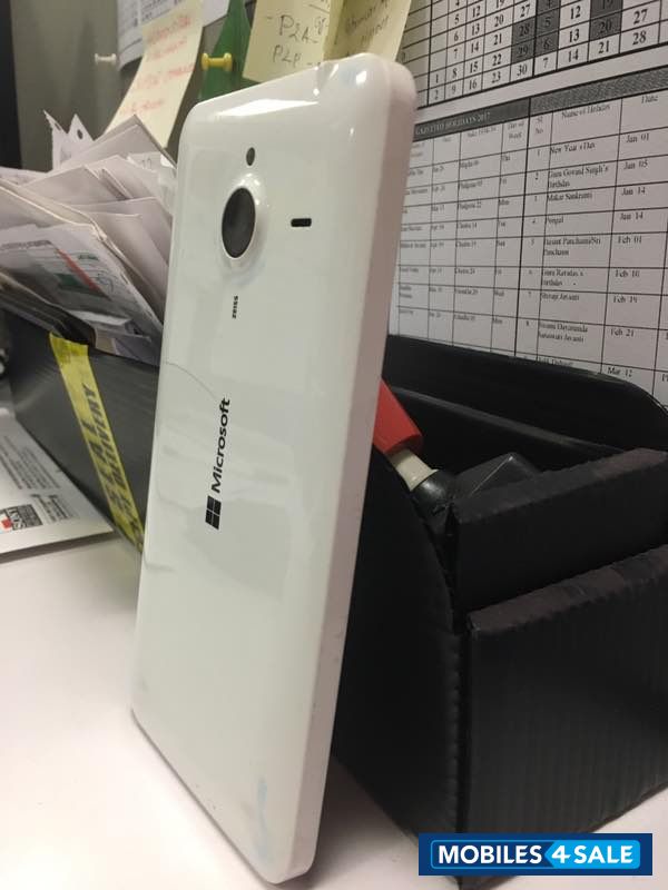 White Microsoft Lumia 640 XL Dual SIM