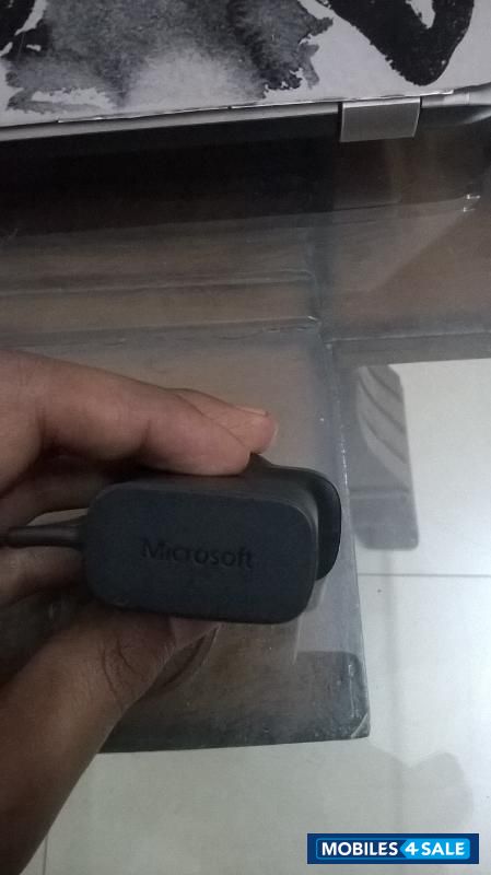 Orange Nokia Lumia 730