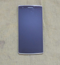 Sandstone Black OnePlus One