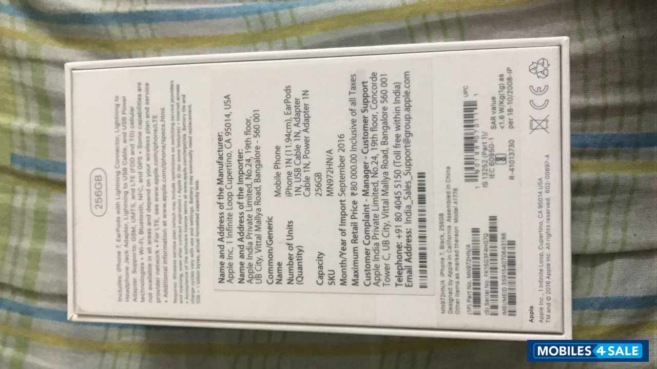 Black Apple iPhone 7