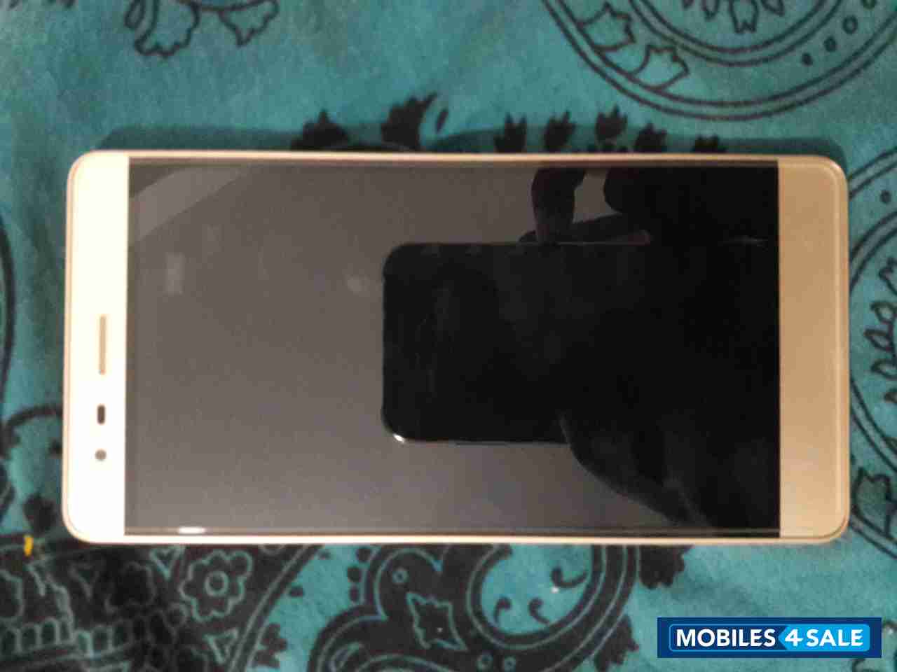 Gold Lenovo Vibe K5 Note