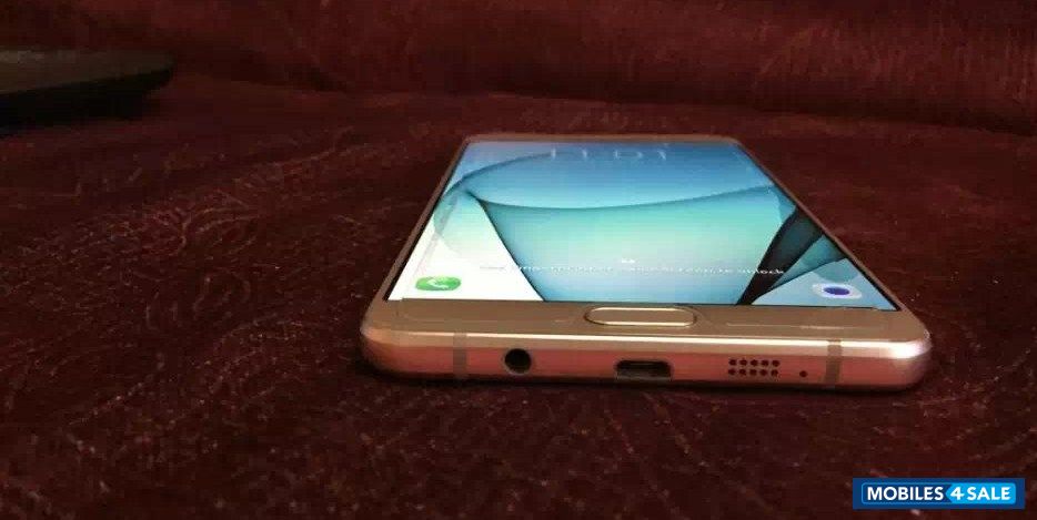 Gold Samsung Galaxy A9 Pro 2016