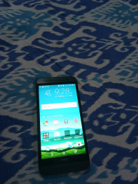 Black HTC One E8
