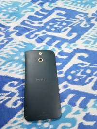 Black HTC One E8