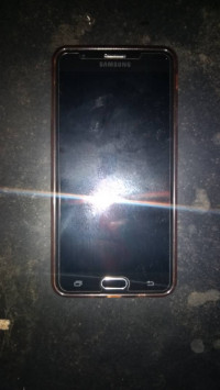Black Samsung J-series J7 Prime 2017