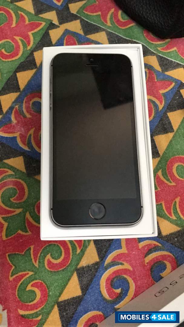 Space Grey 16gb Apple iPhone 5S
