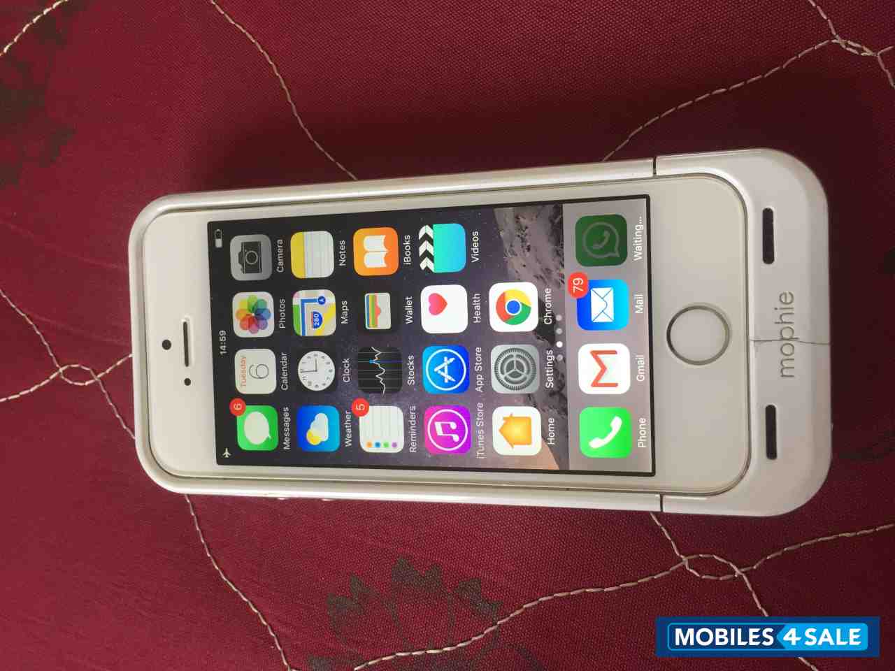 White Apple iPhone 5S