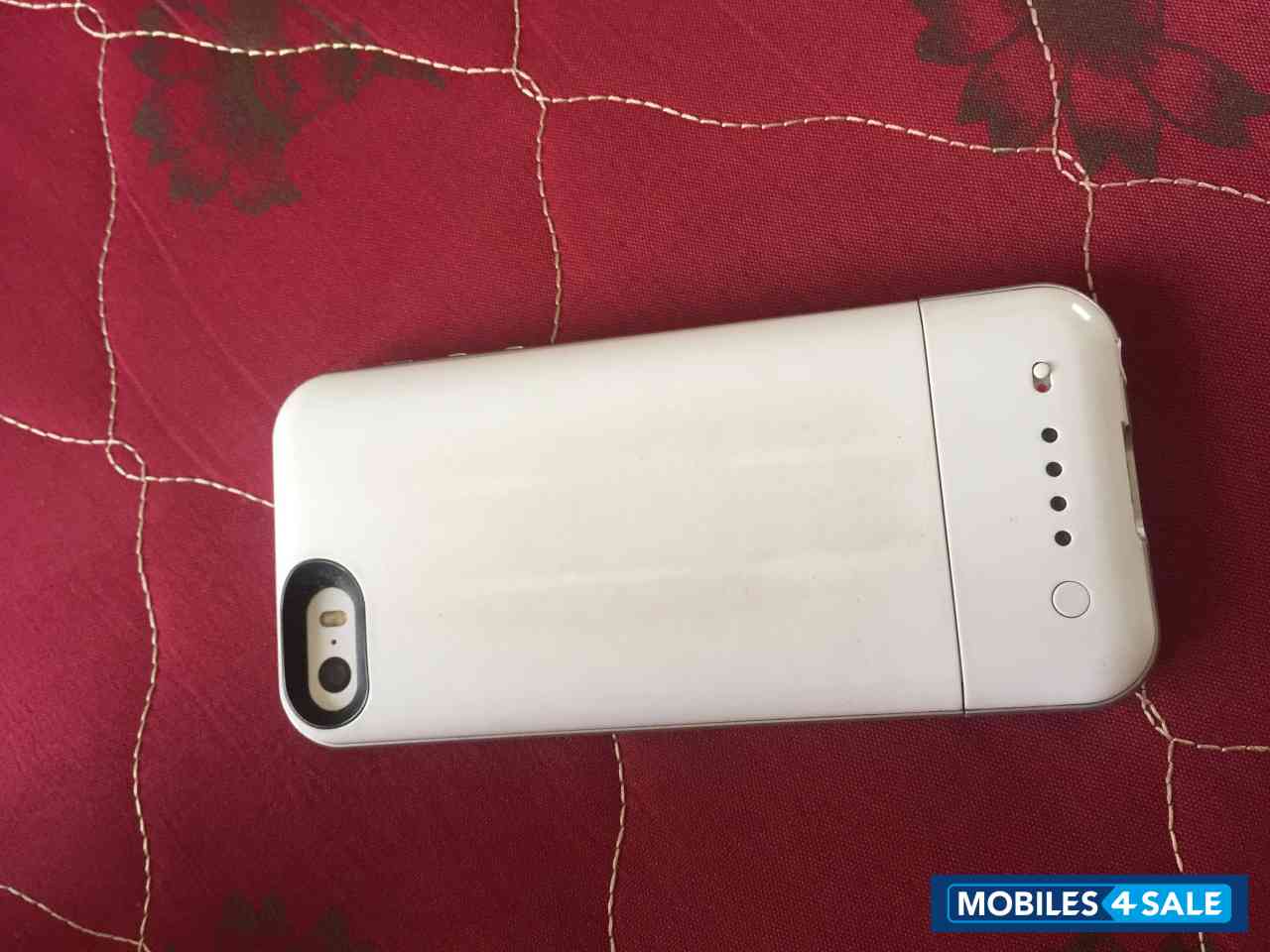 White Apple iPhone 5S