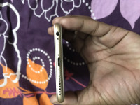 Gold Apple iPhone 6S Plus