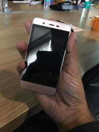 Champagne Micromax Vdeo 1