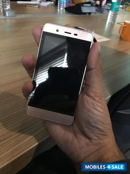 Champagne Micromax Vdeo 1